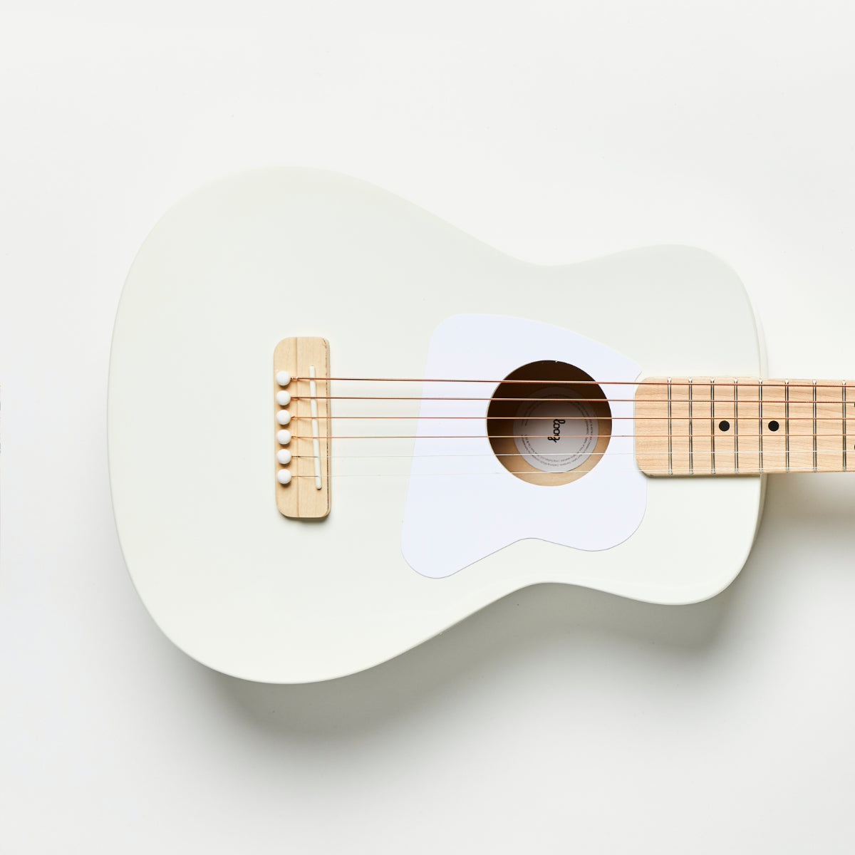 white-guitar-only white-guitar-strap